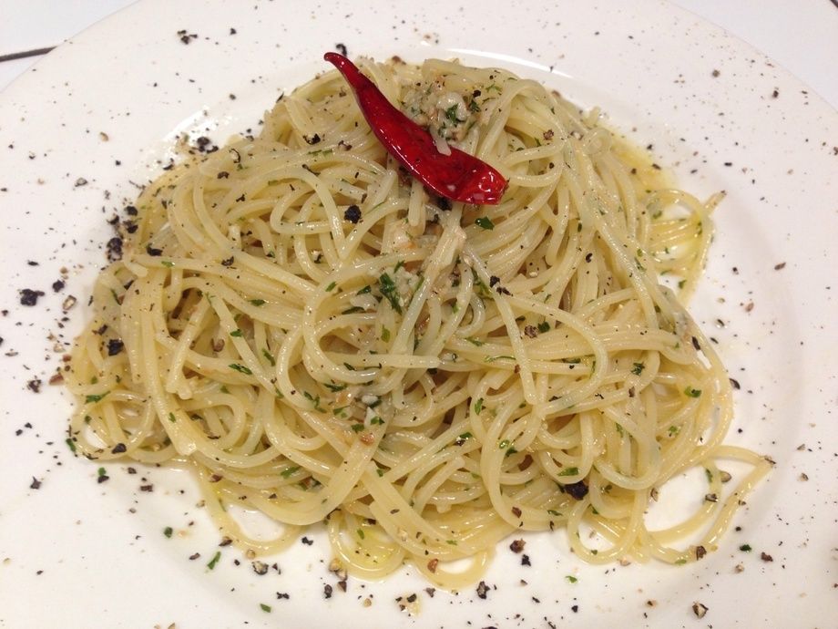 アーリオオーリオペペロンチーノ