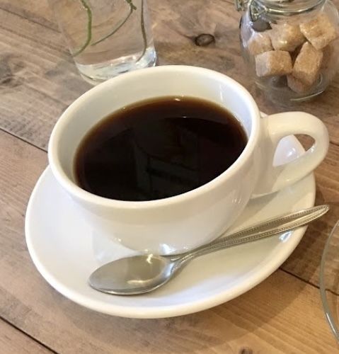 ハンドドリップコーヒー(HOT/ICE)（¥480）