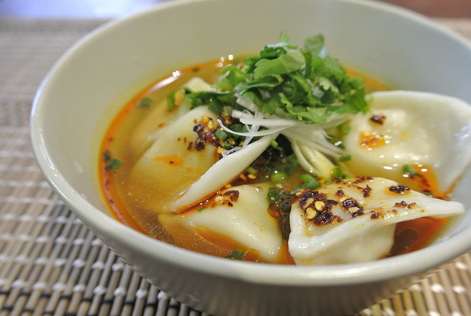 【点心】ピリ辛水餃子