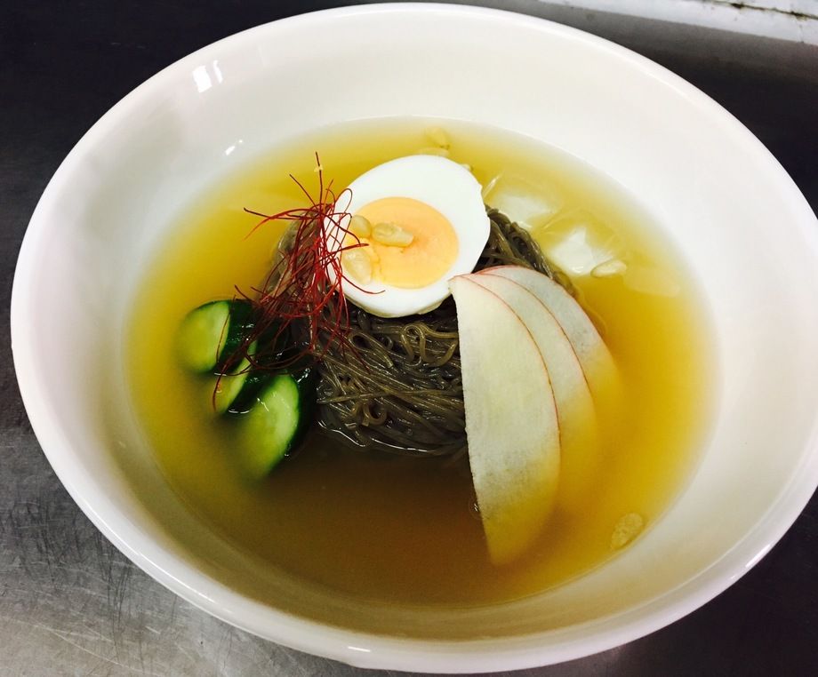 韓国冷麺（７００円）
