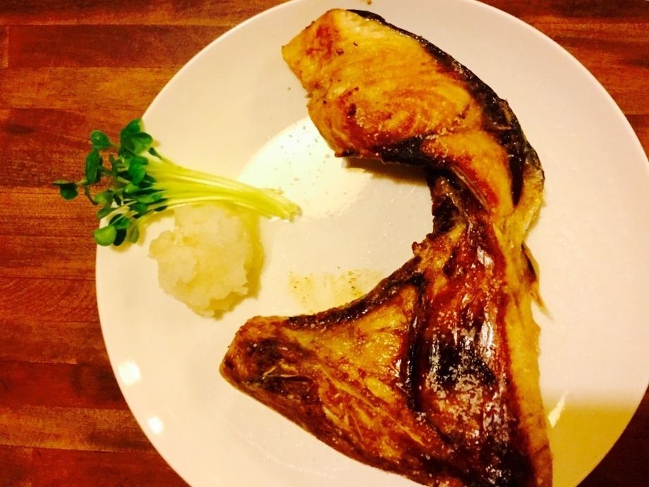 鰤カマ塩焼き