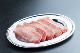 特選カルビ（黒毛和牛）