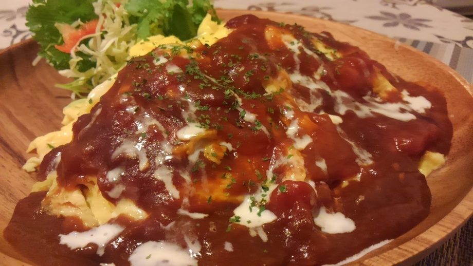 オムライス（820円）