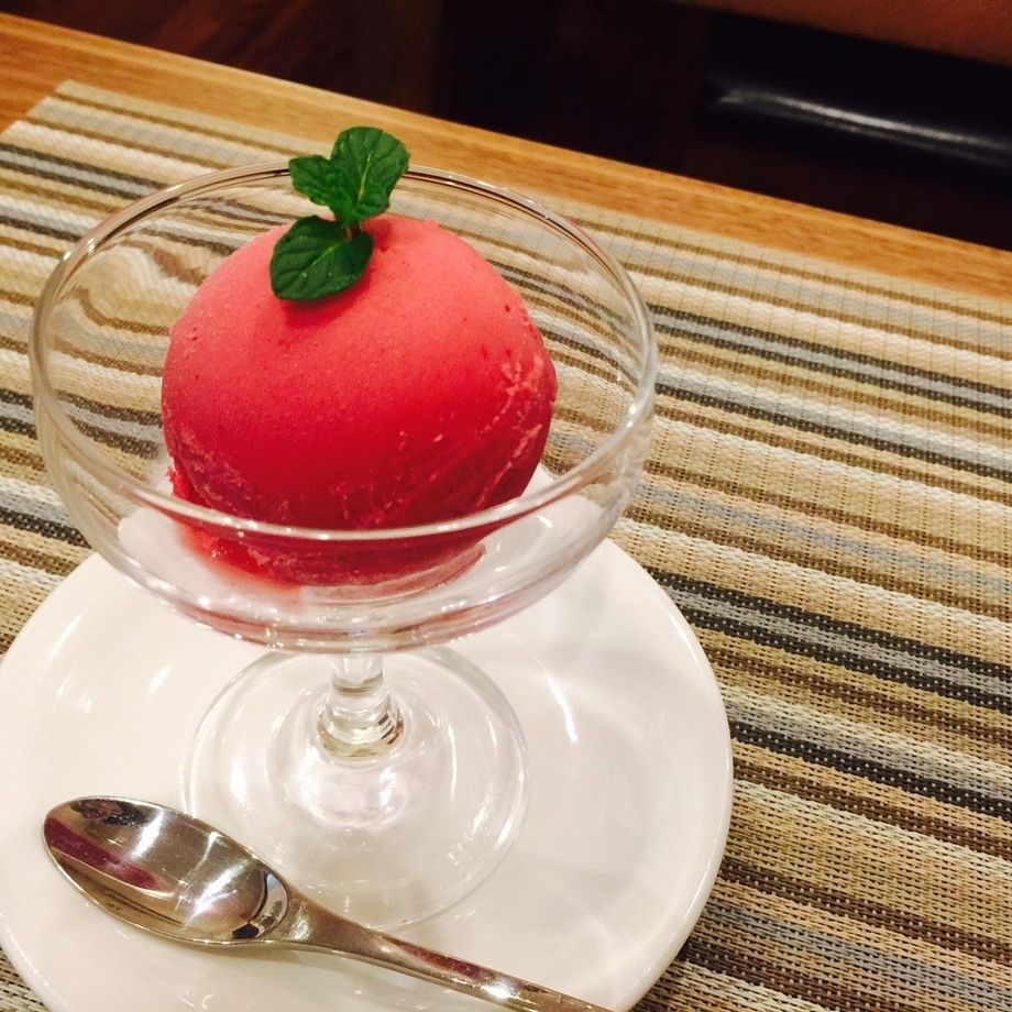 カシスシャーベット（280円）