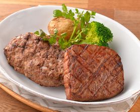 熟成和牛ステーキ＆ハンバーグ　コンボアソート