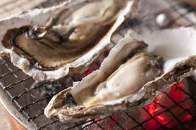 北海道仙鳳趾産牡蠣 炭焼き（２個）