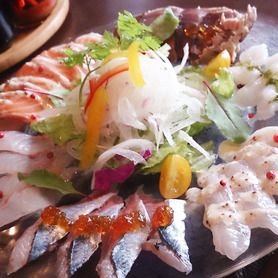 朝獲れカルパッチョ盛り合わせ