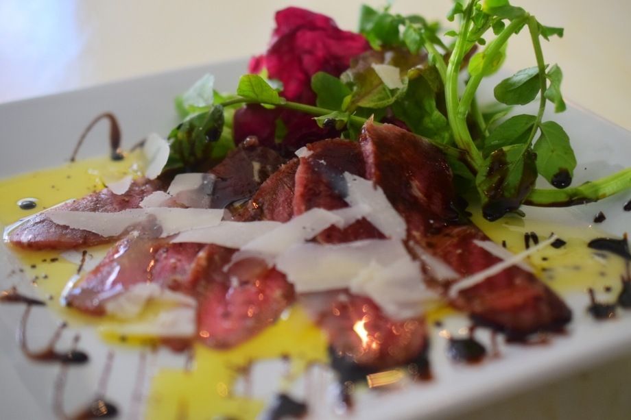 馬肉のカルパッチョ