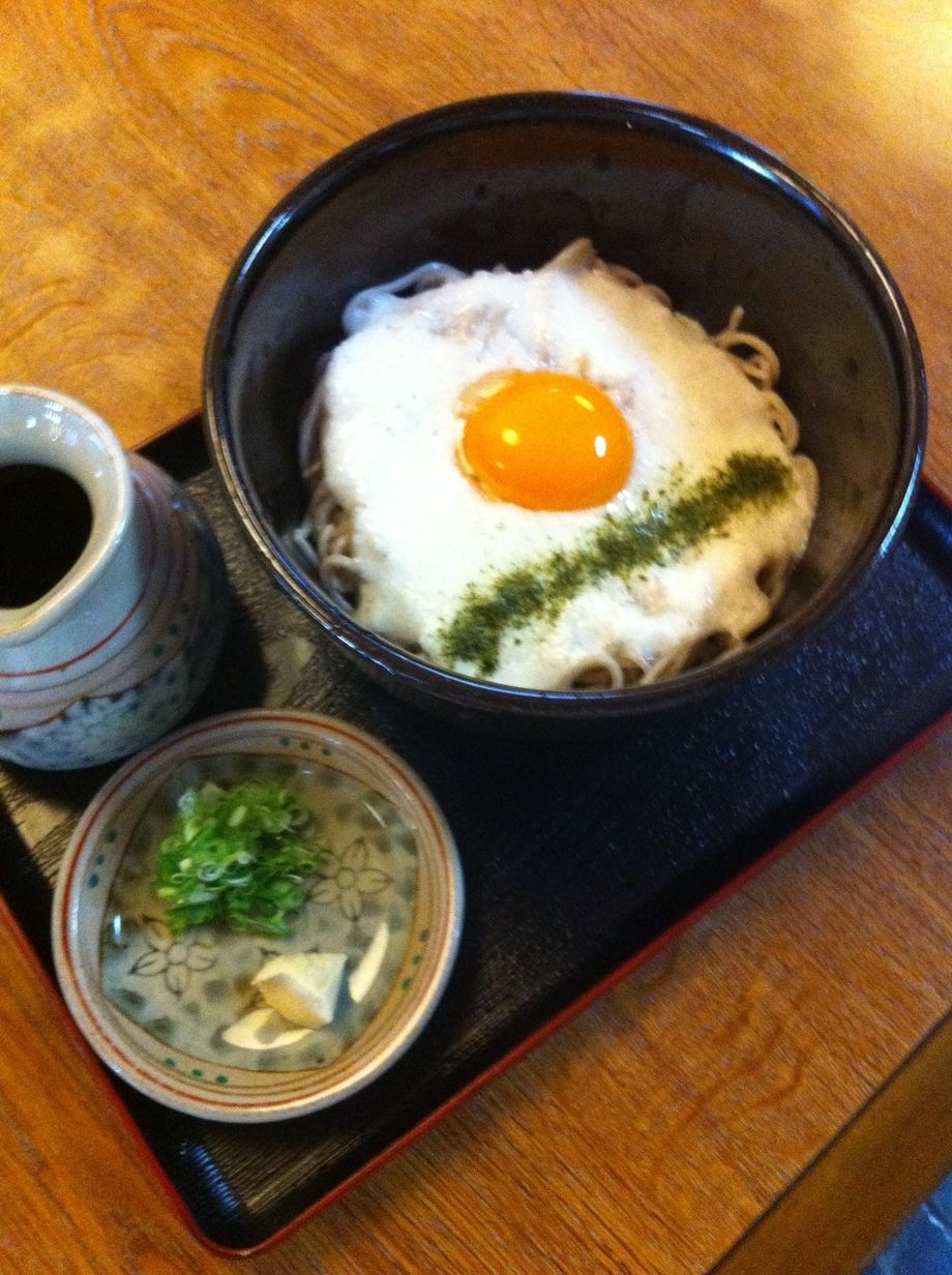 山かけ蕎麦（￥1000円）