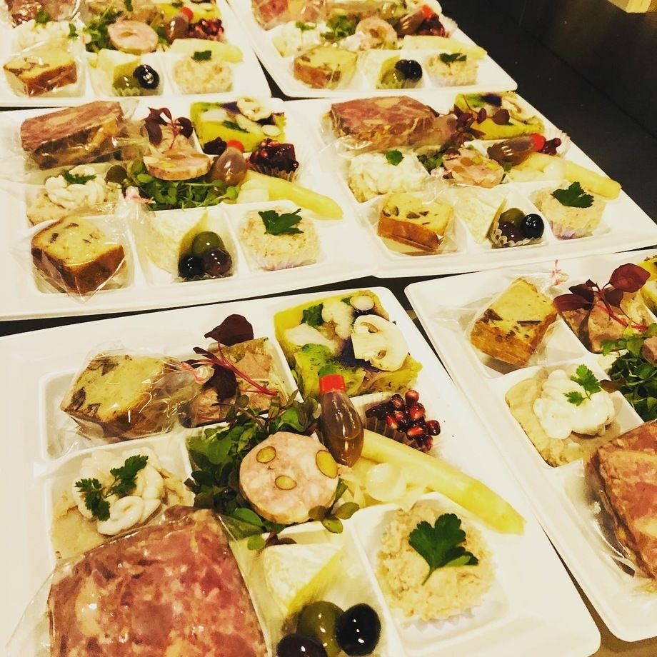 🥘【hors-d'œuvre】（-）