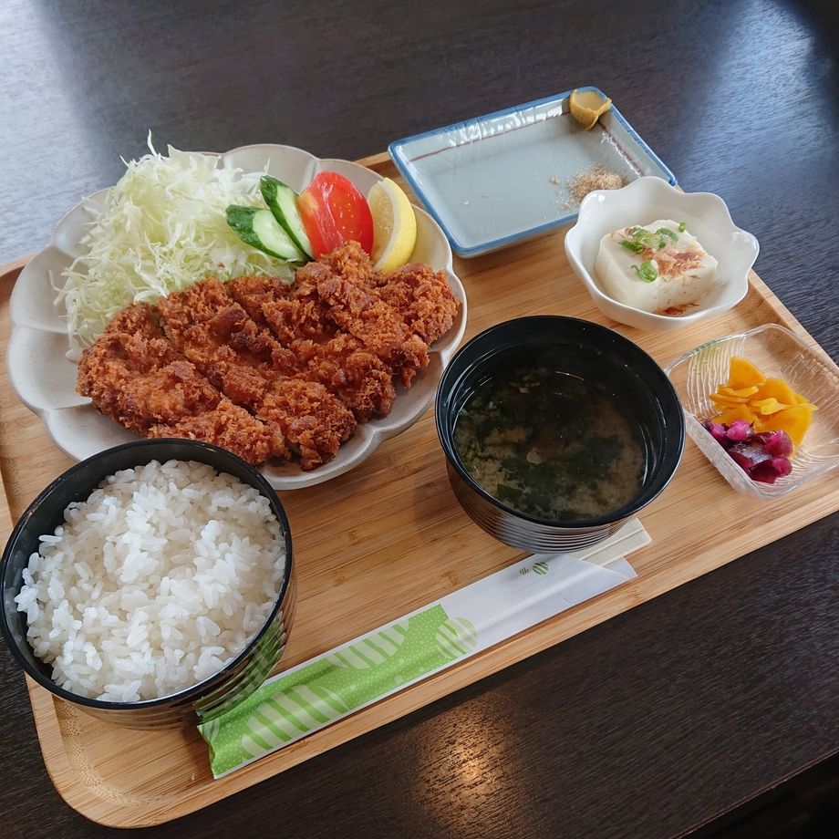 とんかつ定食
