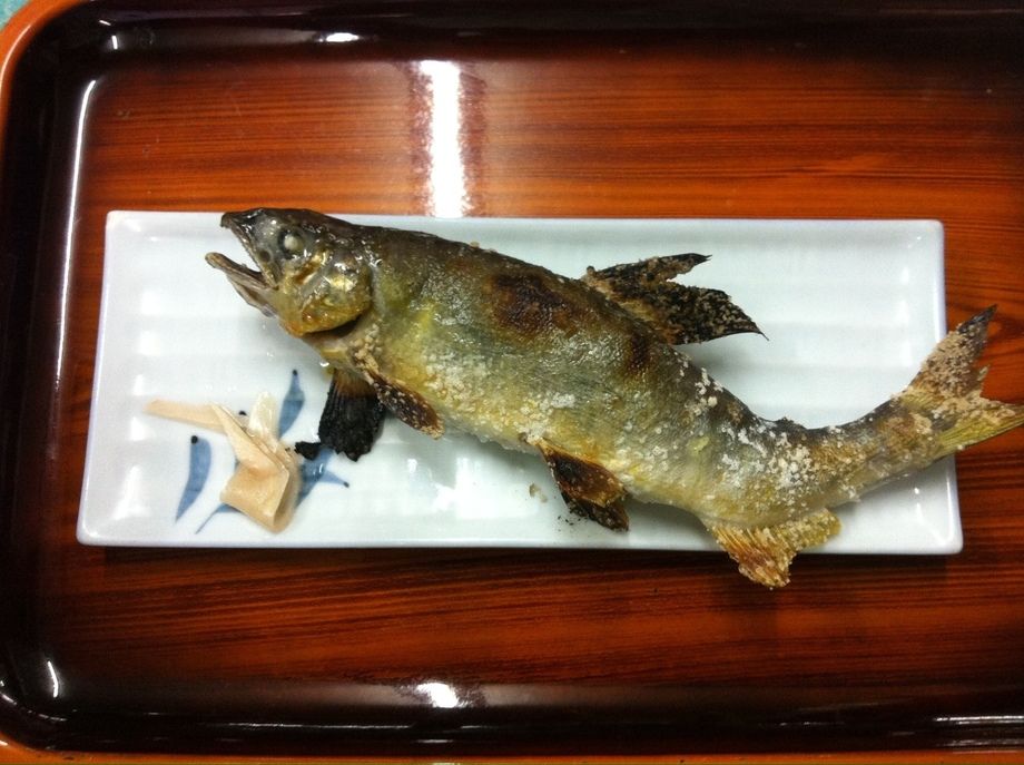 鮎の塩焼き（780円）