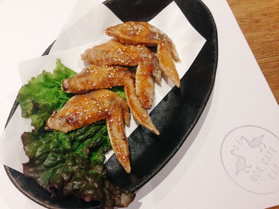 名古屋手羽先 (4本)（700円 (税込)）