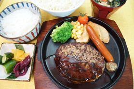 平牧銘柄豚の手ごねハンバーグ