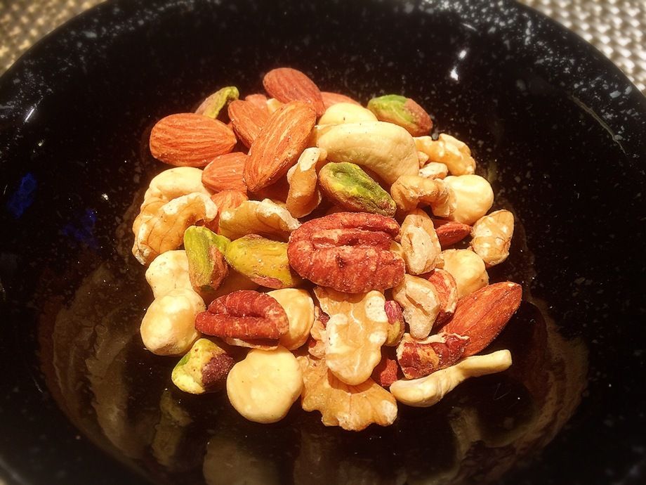 ミックスナッツ