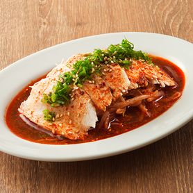 鶏むね肉のピリ辛麻辣ソースがけ