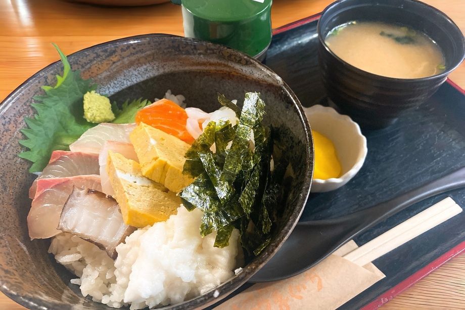 海鮮丼