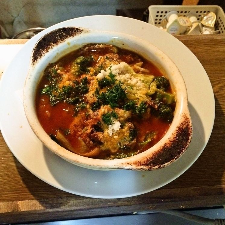 牛すじと野菜のトマト煮込み