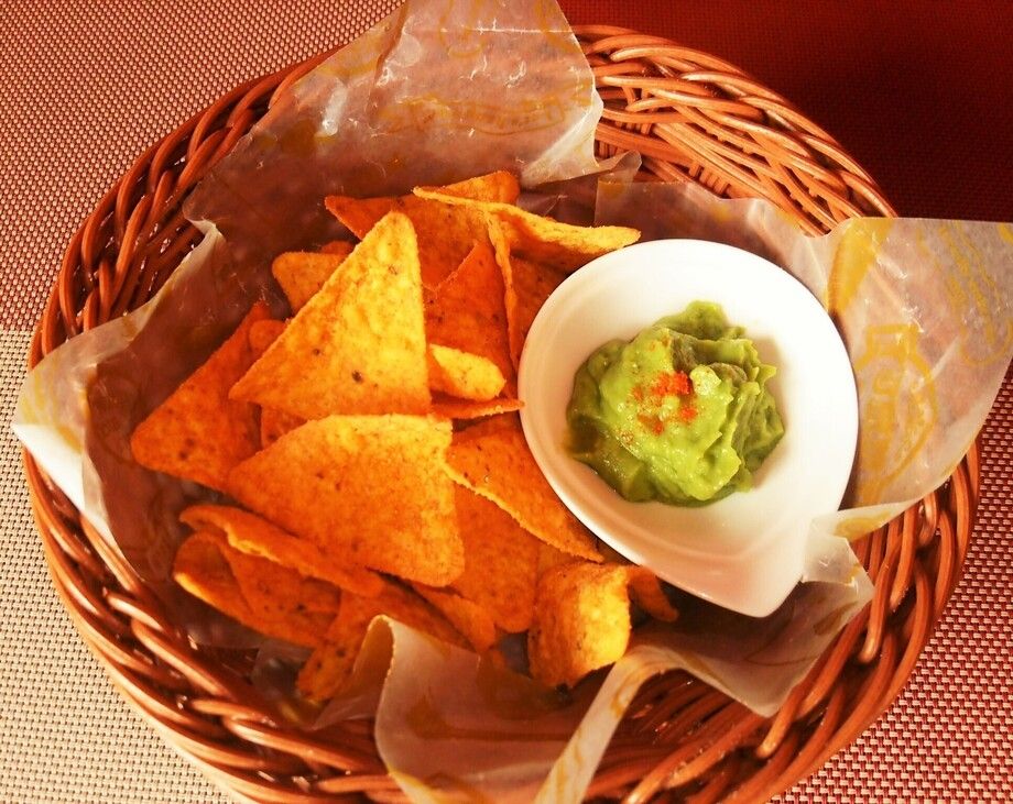 トルティーヤwithアボカドディップ（550円（税込））