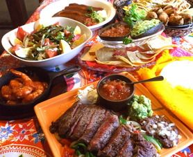 カクテル充実の飲み放題付き肉とアボカド、メキシカンのアミーゴコース。