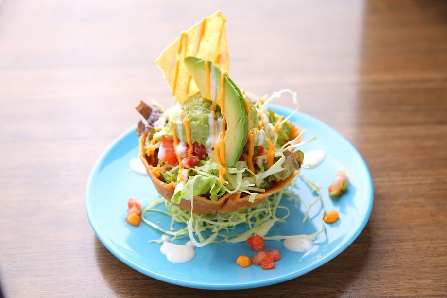 アボカド　トスターダ