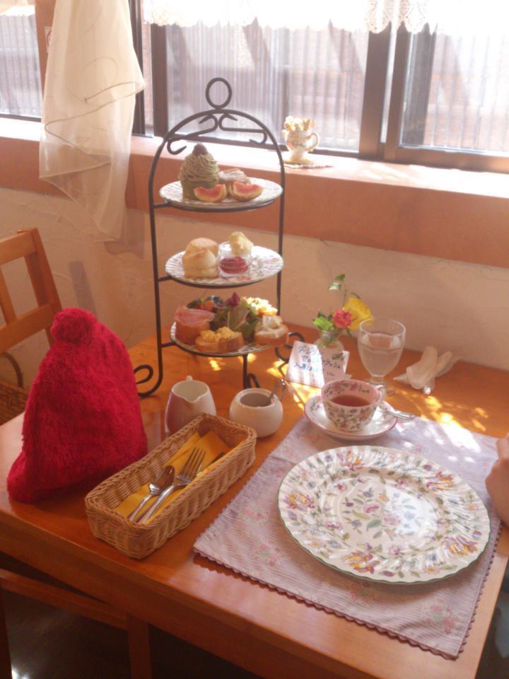 アフタヌーンティーセット(写真は2名さま盛り