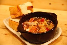 赤海老のアヒージョ(パン付)