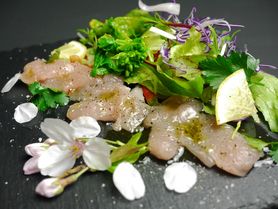 熟成鶏のカルパッチョ