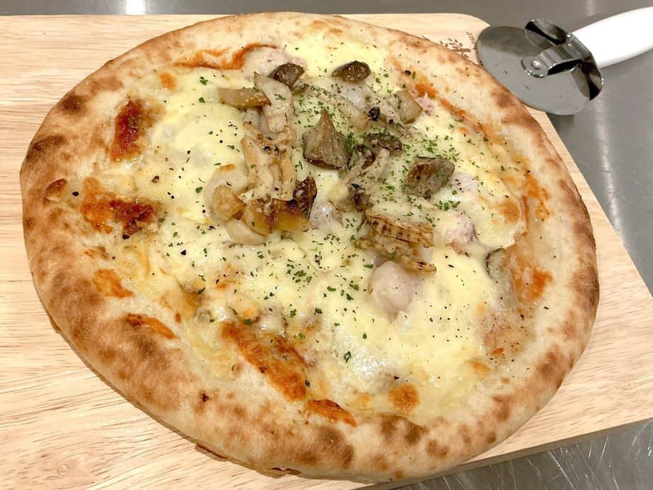 ピッツァ・ペスカトーレ