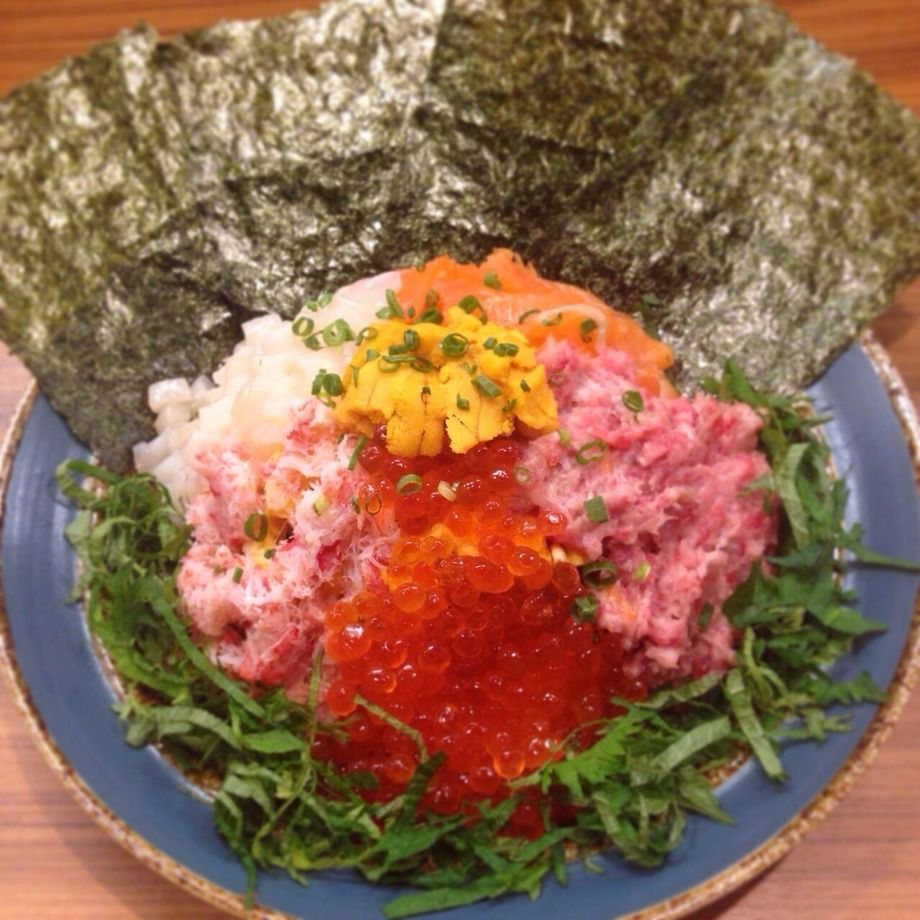 名物ぶっかけちらし3人前