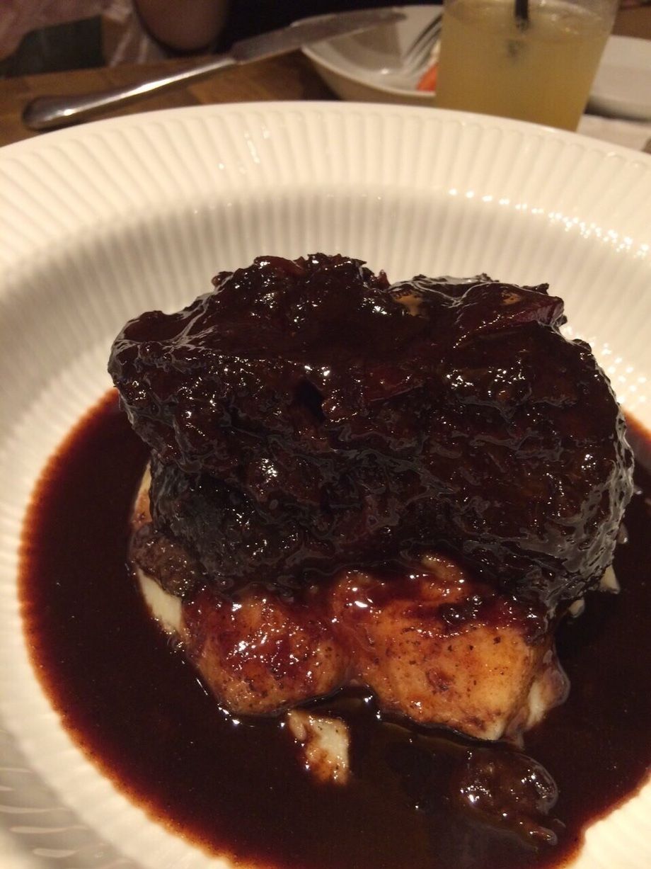 牛ホホ肉の赤ワイン煮込み230g