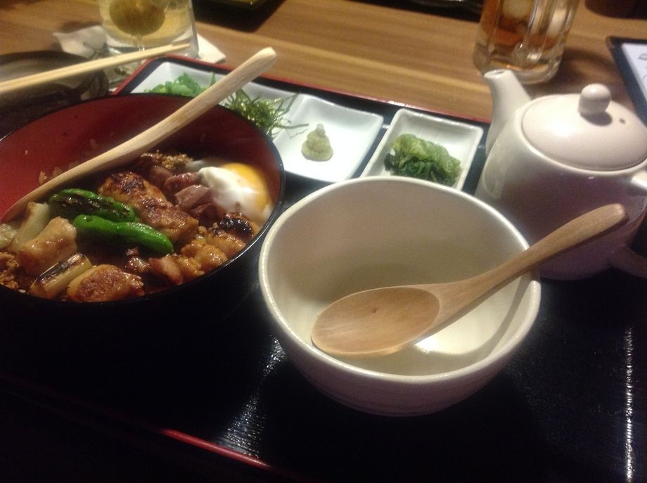 焼き鳥ひつまぶし（¥980 -）