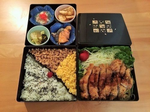 行楽お重(三段)/愛想屋３段弁当（1480）