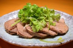 ネギパクチャーシュー