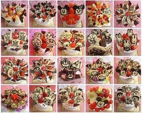 キャラクタークッキートッピングのデコレーションケーキ♪(*^▽^*)