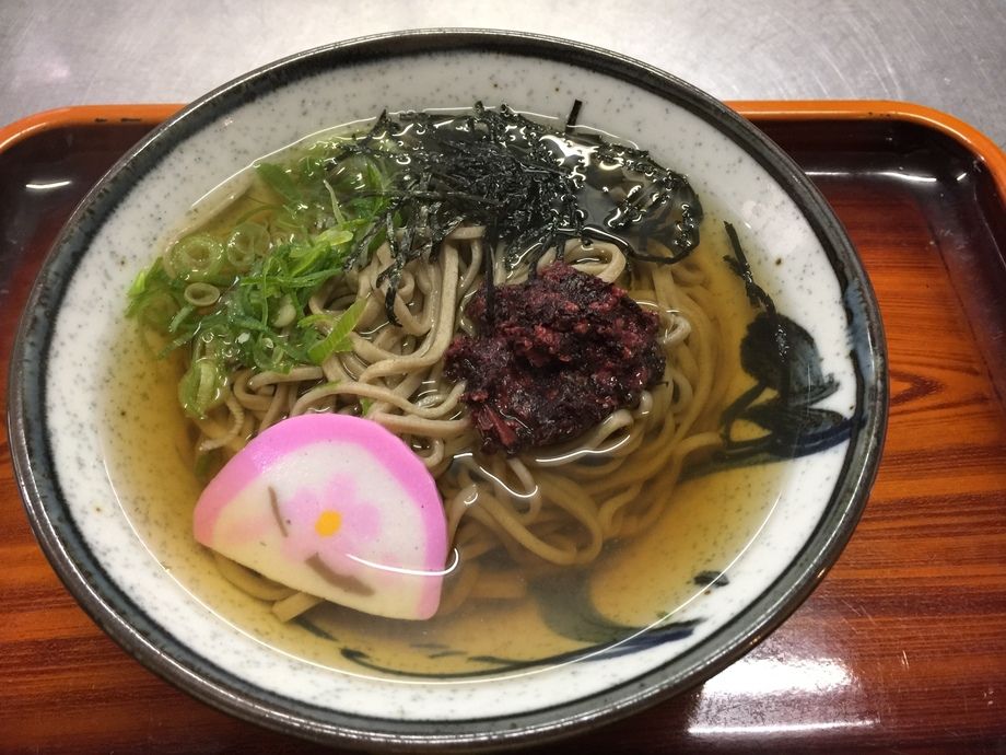 梅そば（750円）