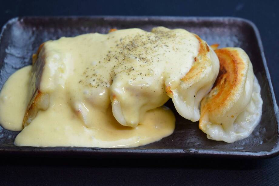 フランス　オランデーズ&クリームチーズ（520円）