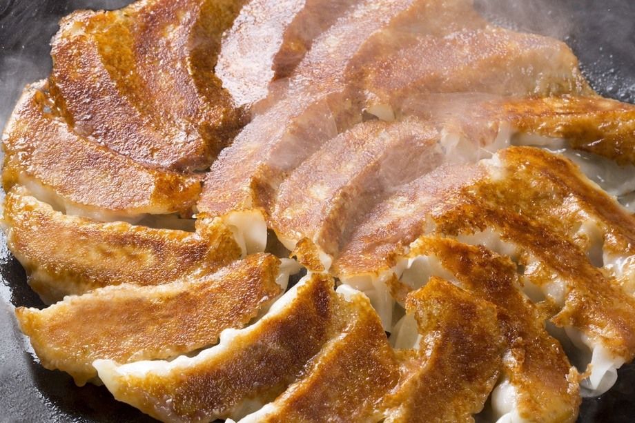 肉汁餃子（380円）