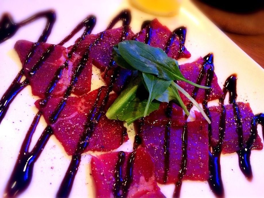 牛モモ肉のカルパッチョ