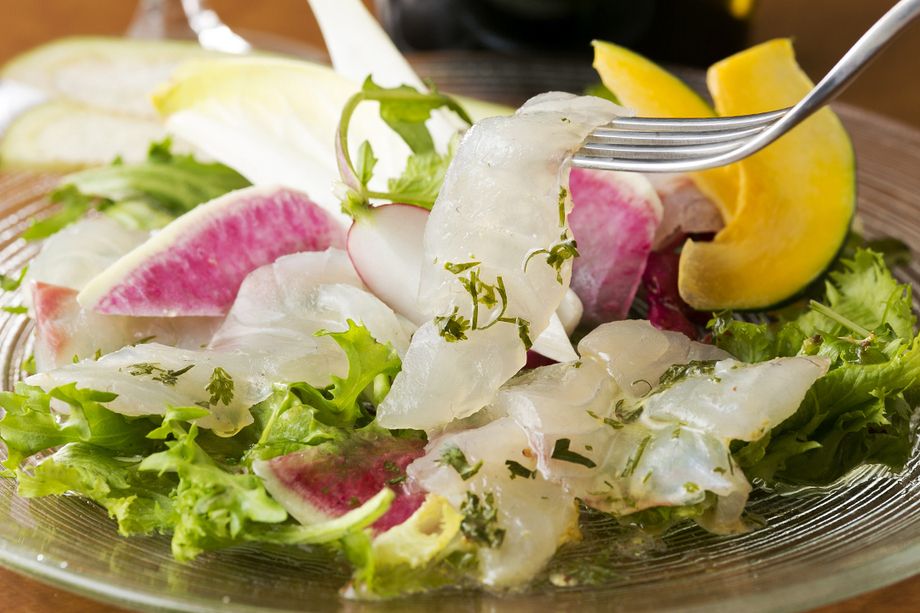旬野菜と鮮魚のカルパッチョサラダ仕立て