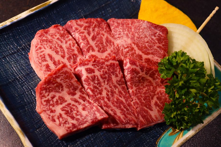 黒毛和牛シンシン（1350円（税抜））