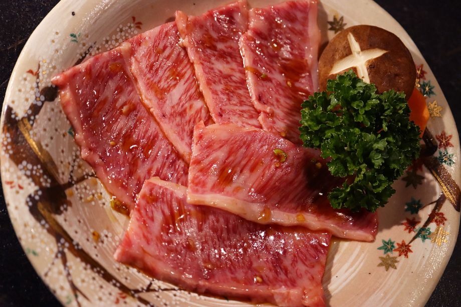 黒毛和牛三角バラ（1380円（税抜））