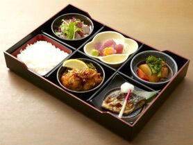 日替り松華堂弁当