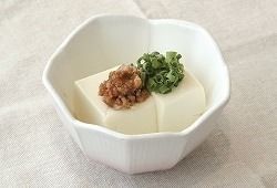 彩の国黒豚 そぼろの冷や奴（280円（税抜））