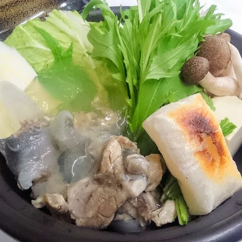 すっぽん鍋（2人前5800円　4人前9800円）