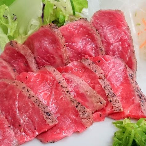 特選和牛のタタキ（1480円）