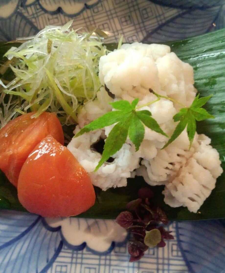 板前の技が冴える、鱧湯びき！