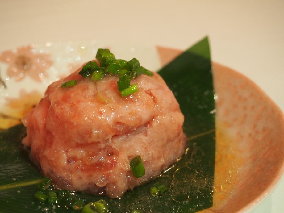 ねぎとろユッケ