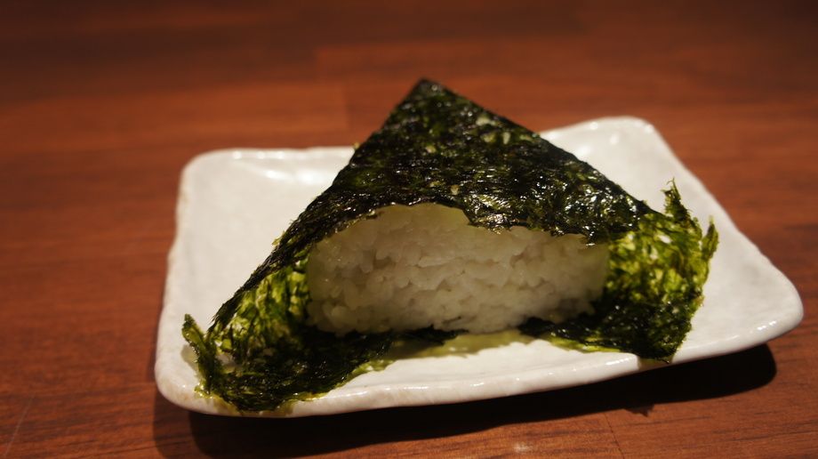 ばくだんむすび（150円）