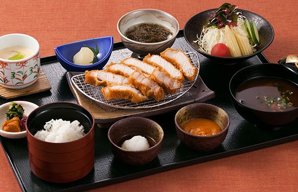 宮崎産きなこ豚のロースカツ御膳